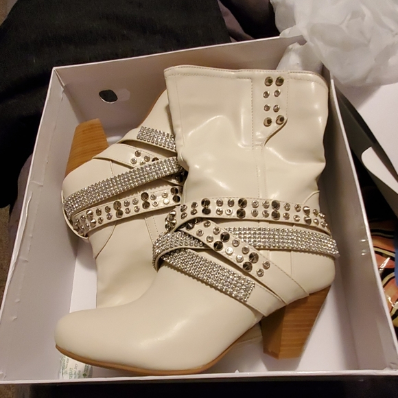 Midnight Velvet Shoes - Boots